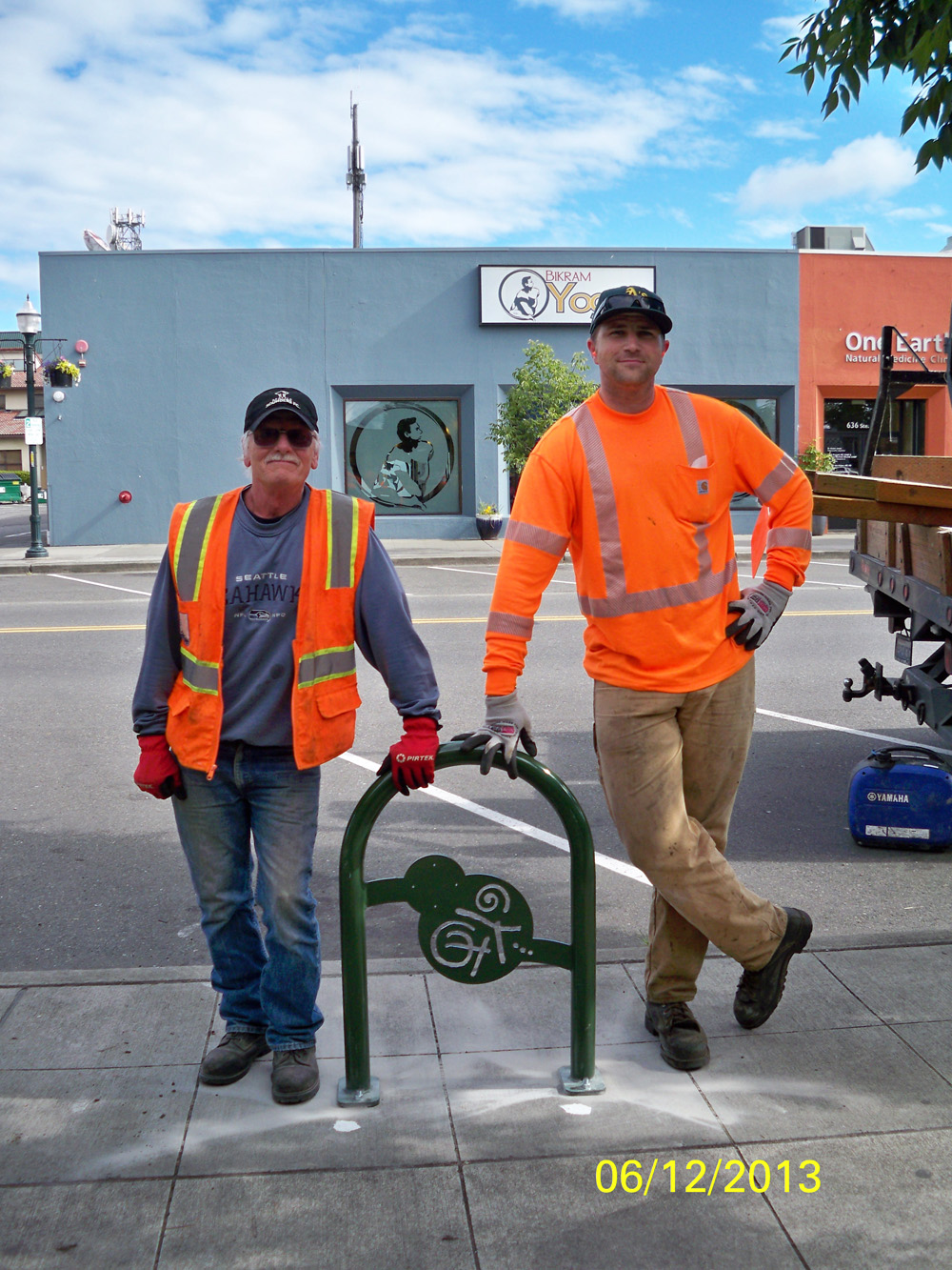 Bike Racks Installed in Burien’s Public Right-of-Way This Morning